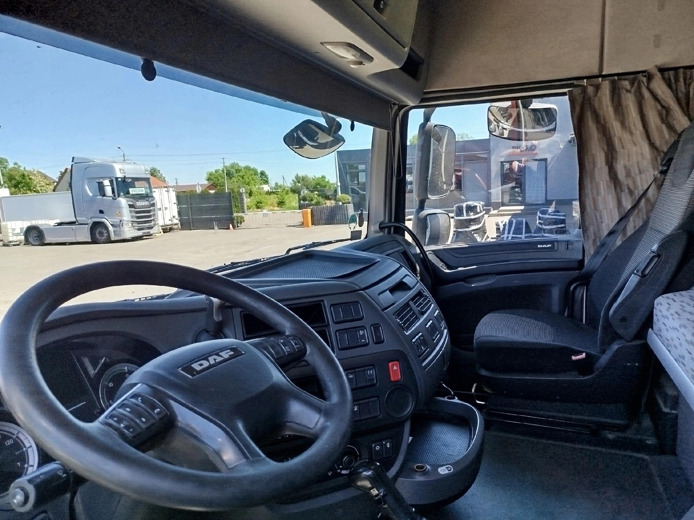 KABINA DAF XF 106 SC PRZED LIFT - obrazek 9