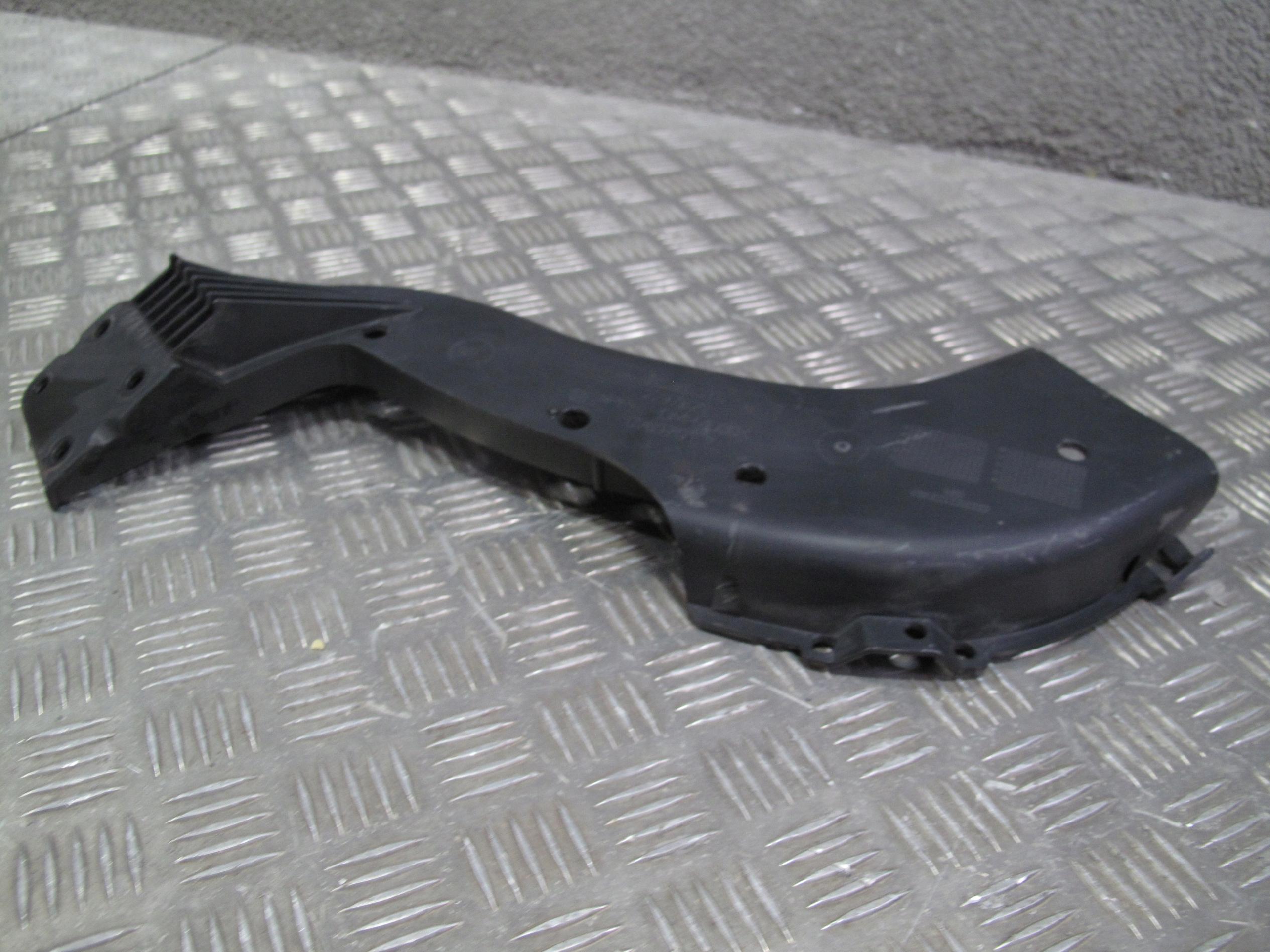 MOCOWANIE PRZEWODÓW ELEKTR KORYTKO SCANIA R S - obrazek 5