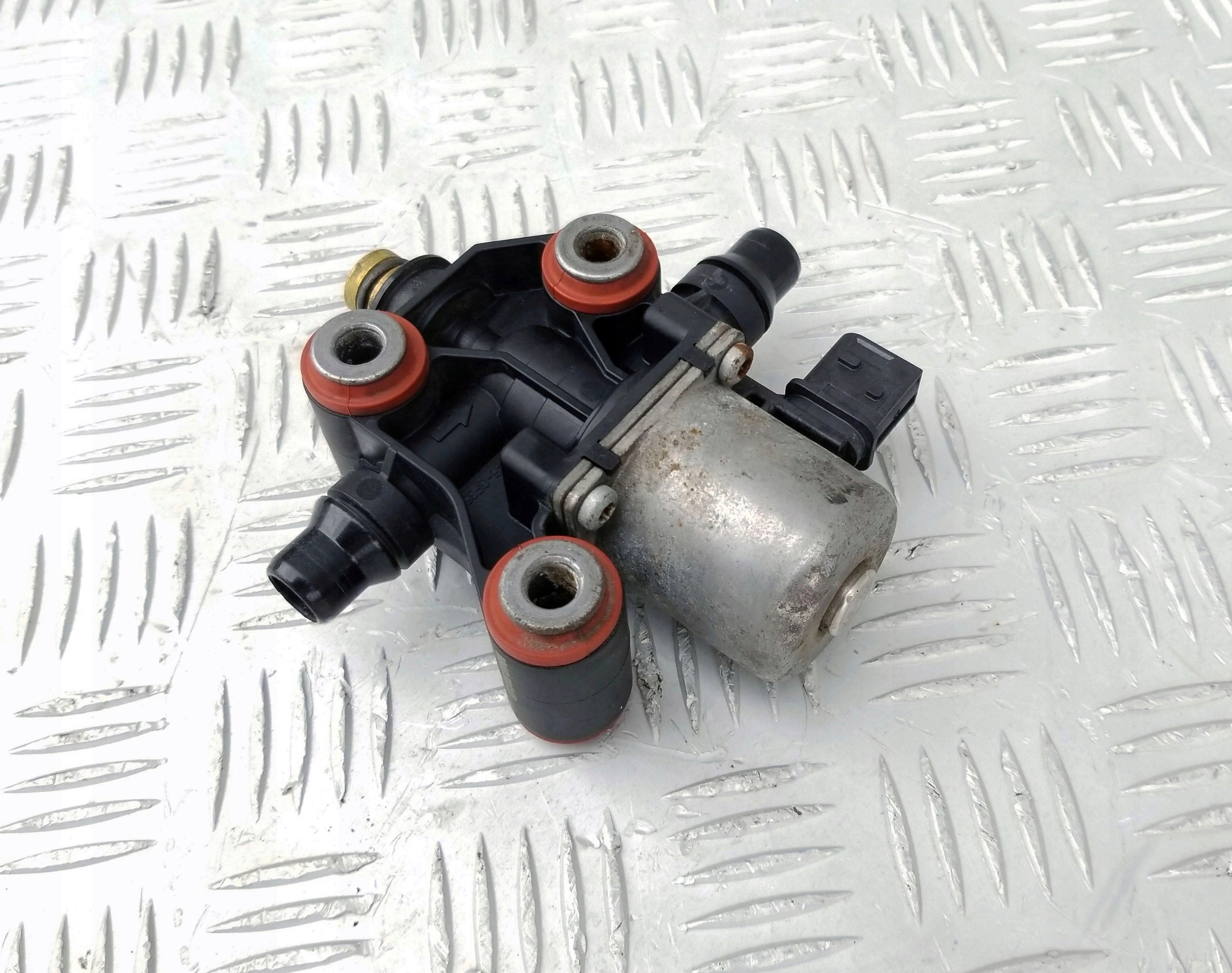 DAF XF 106 EURO 6 PODGRZEWACZ ZAWÓR ADBLUE - obrazek 2