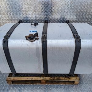 ZBIORNIK PALIWA SCANIA 700 LITRÓW Z ŁAPAMI