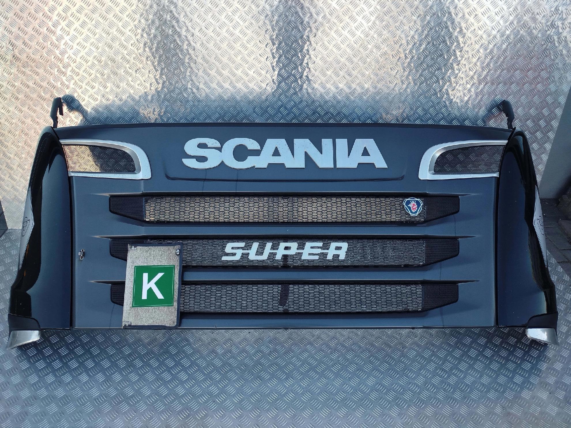ATRAPA GÓRNA SCANIA STREAMLINE V8