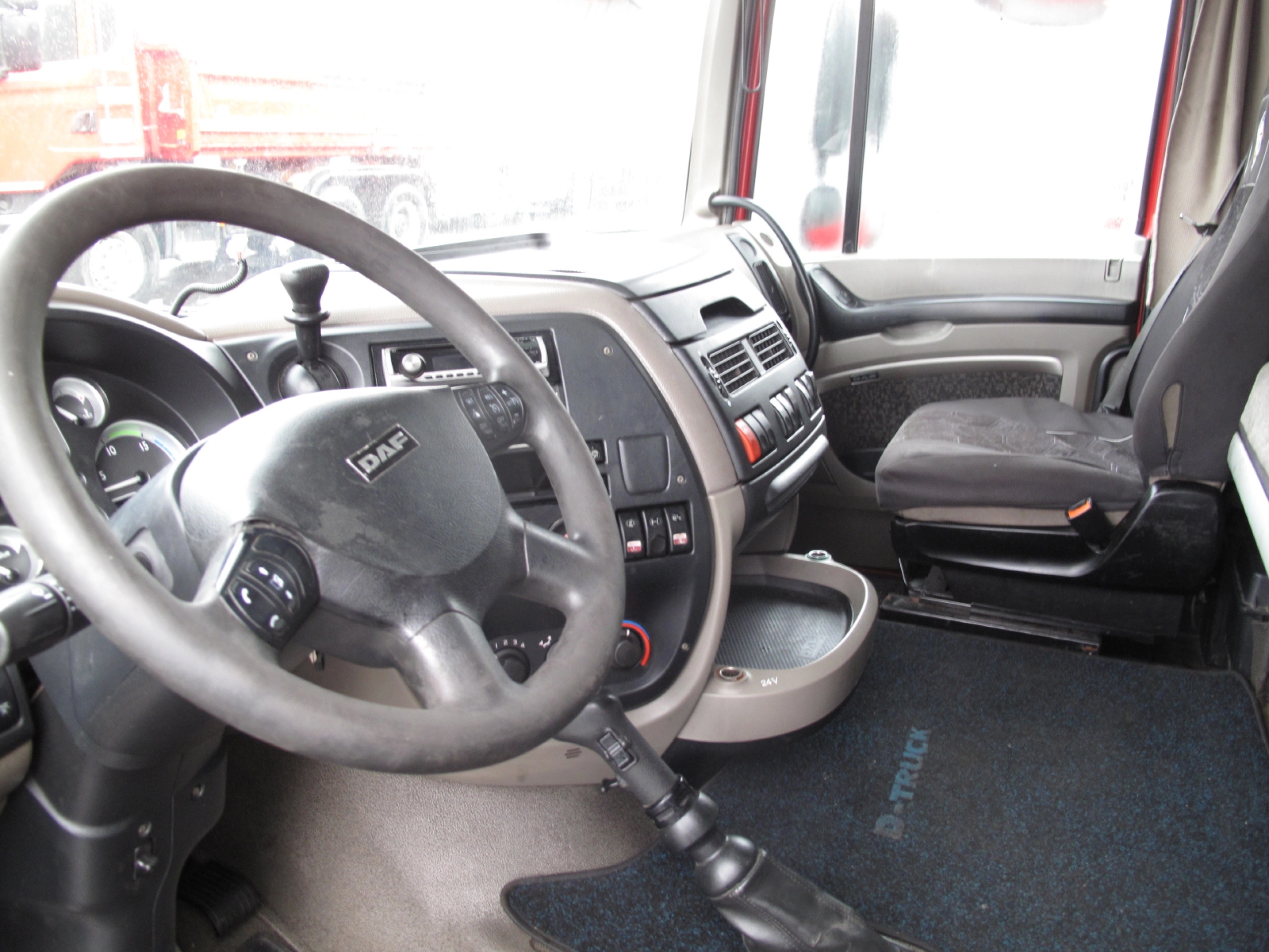 KABINA DAF SUPER SPACE CAB XF 105 MANUAL - obrazek 6