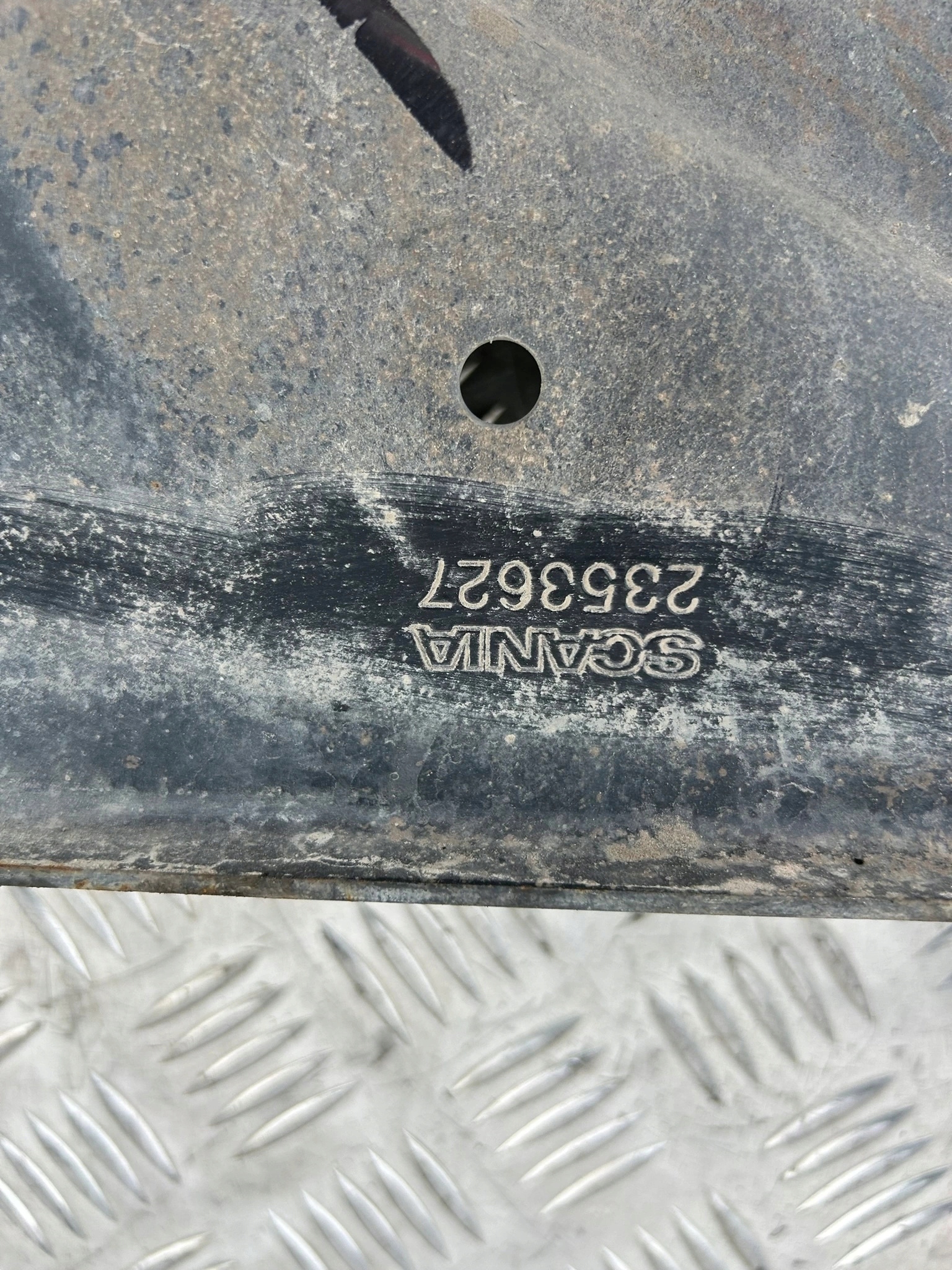 BLACHA WSPORNIK SCANIA NTG NOWY MODEL - obrazek 2