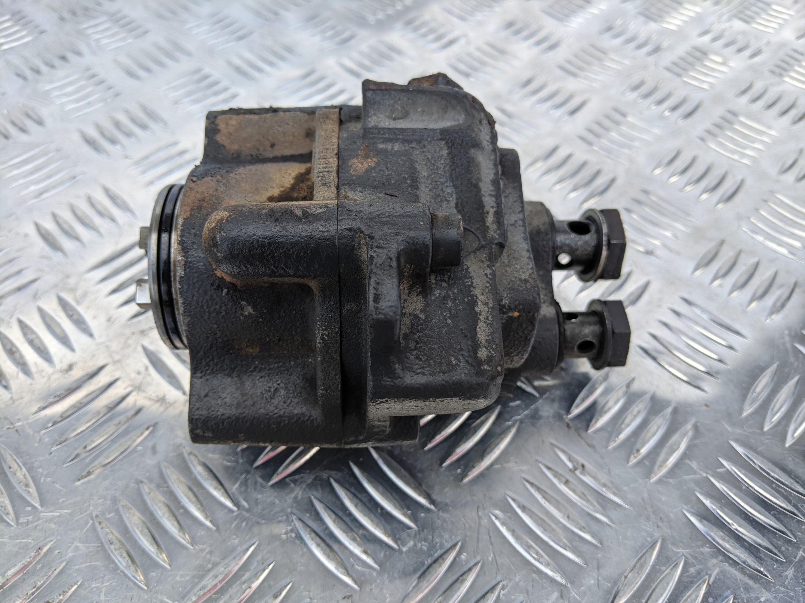 POMPA NISKIEGO CIŚNIENIA PALIWA SCANIA 520 V8 DC16 - obrazek 3