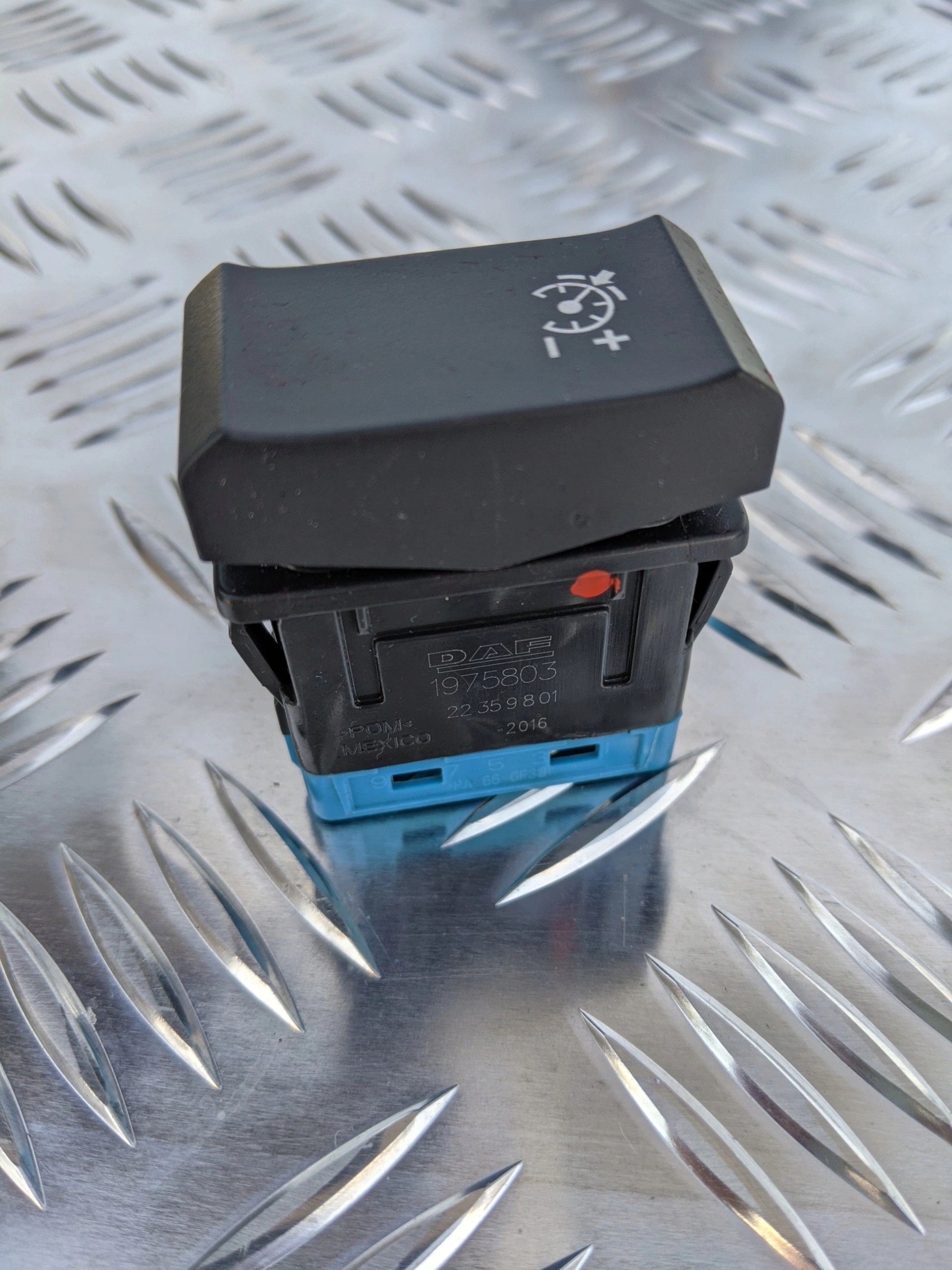 PRZYCISK DAF XF 106 - obrazek 4