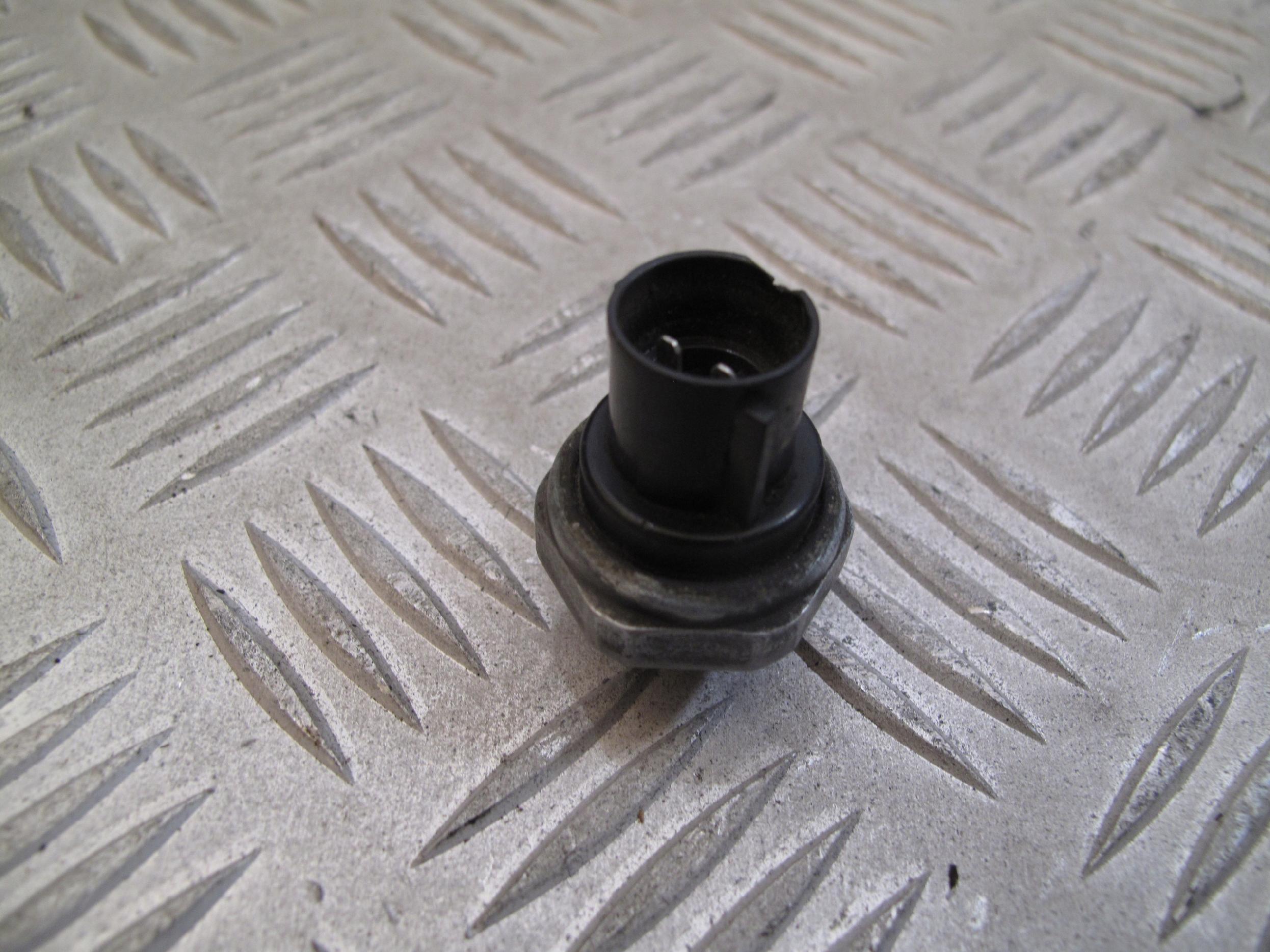 CZUJNIK KLIMATYZACJI STARY TYP SCANIA R G P - obrazek 3