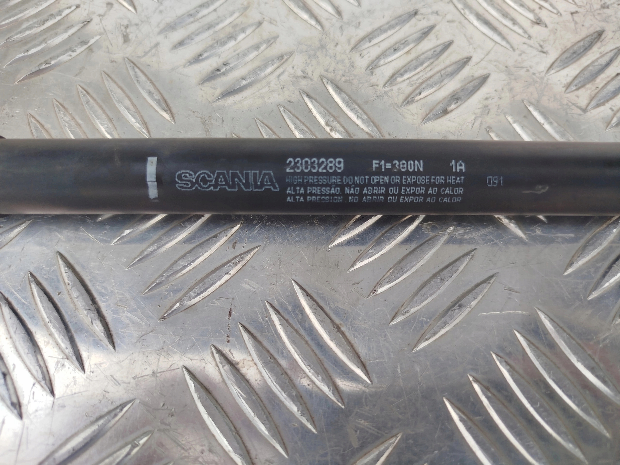 TELESKOP SIŁOWNIK ATRAPY MASKI SCANIA NTG - obrazek 3