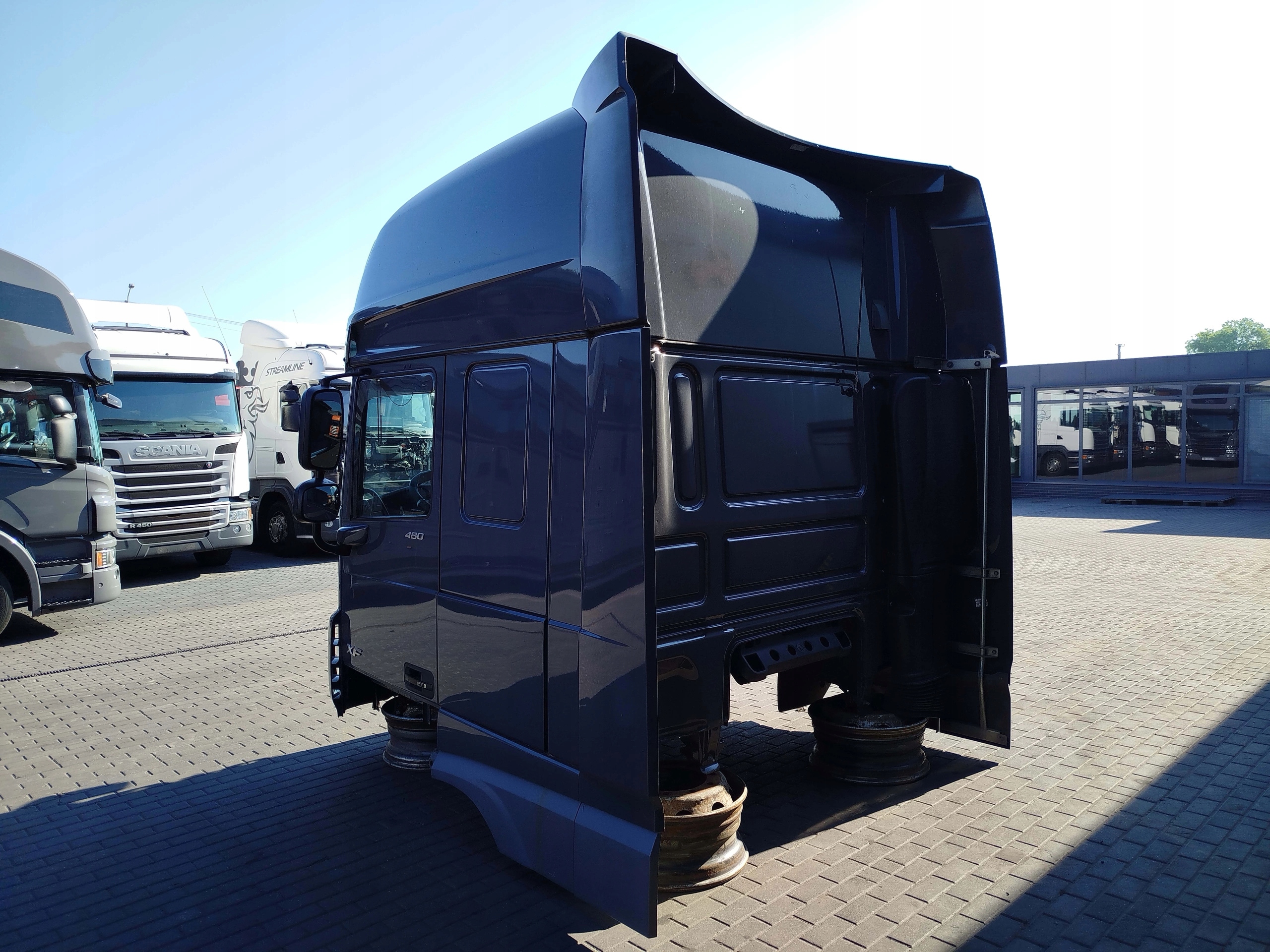 KABINA DAF XF 106 LIFT - obrazek 5