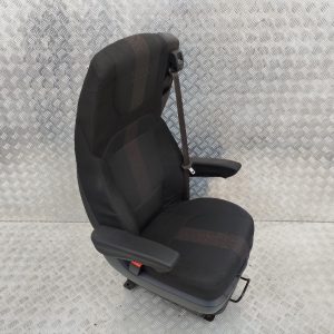 4e7986b89a26663797ffda1ff162625d