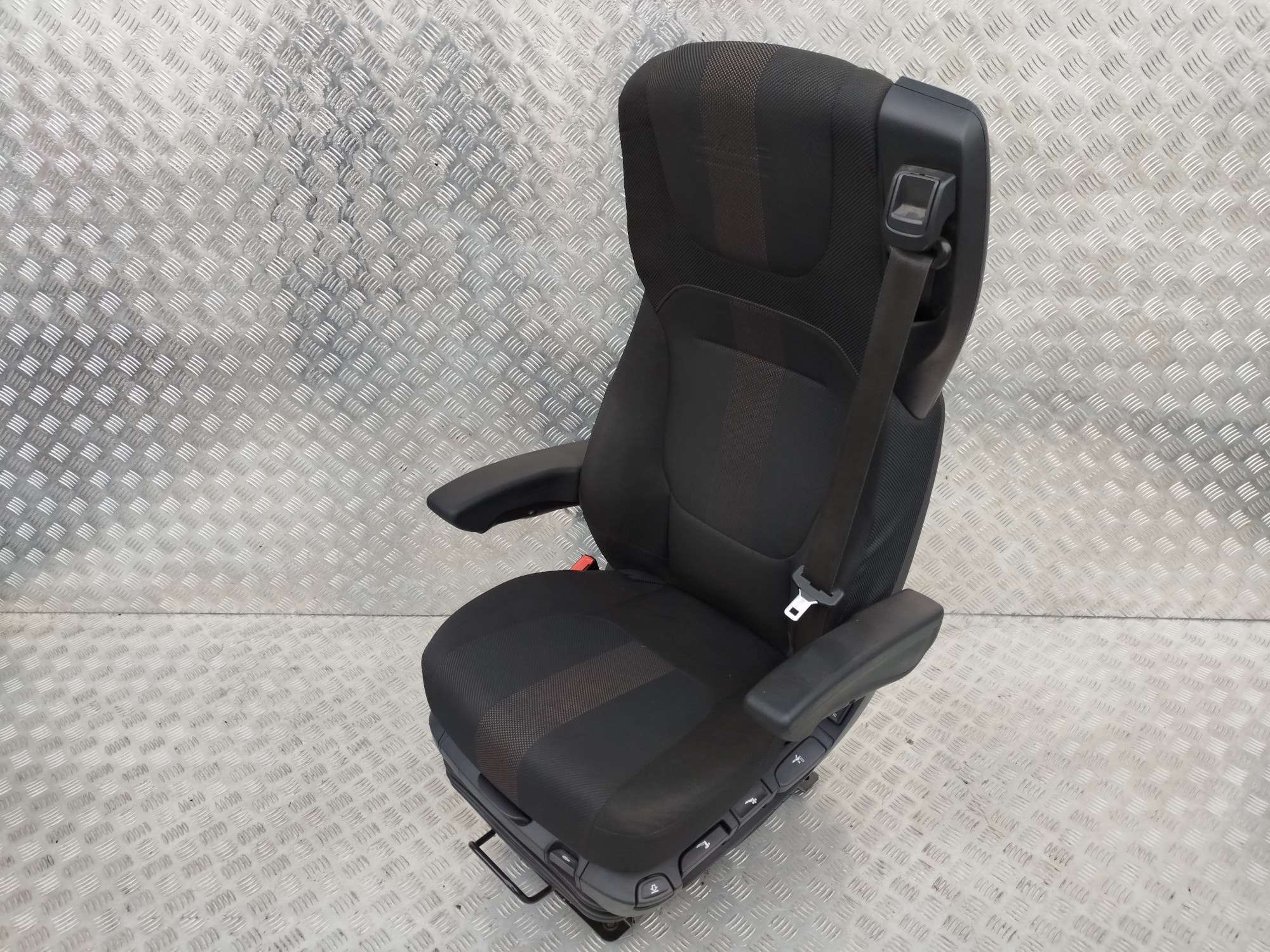 c9f09478feed8d0c4fe8ce970e7d6cf5